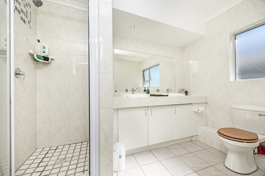 3 Bedroom Property for Sale in Door De Kraal Western Cape